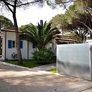 Montecristo , Marina di Campo Italia